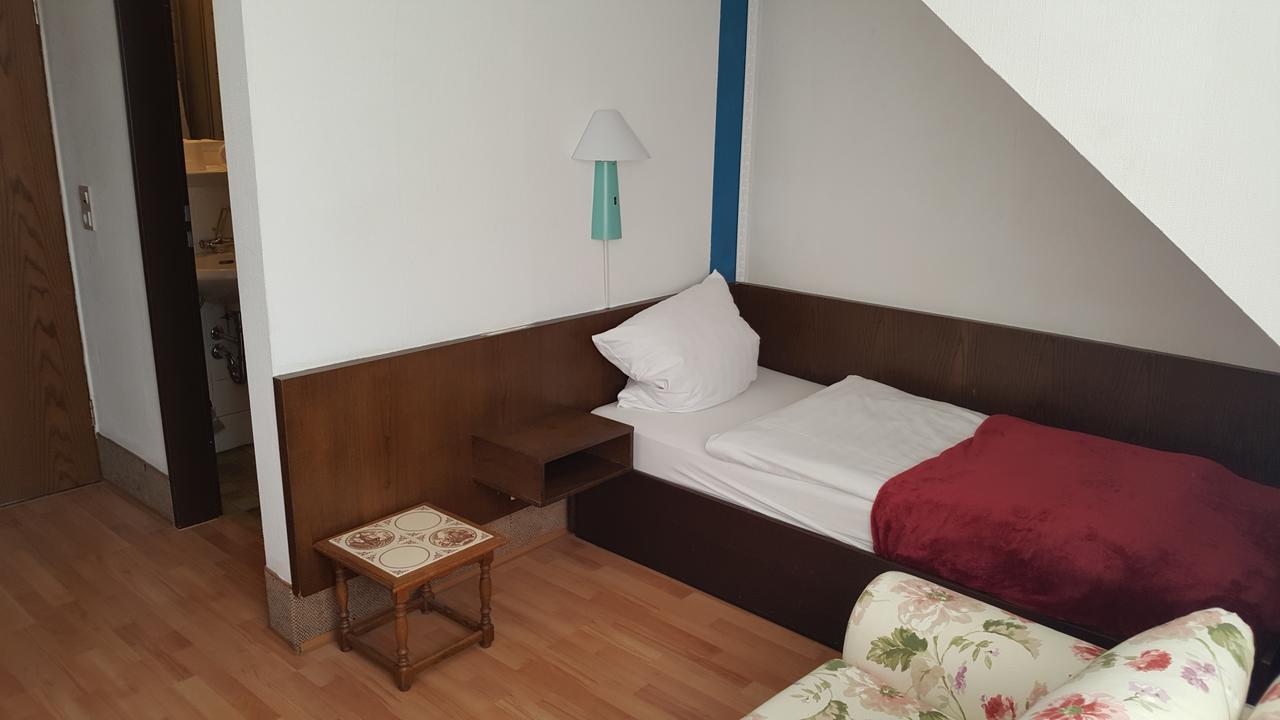 Hotel S&l